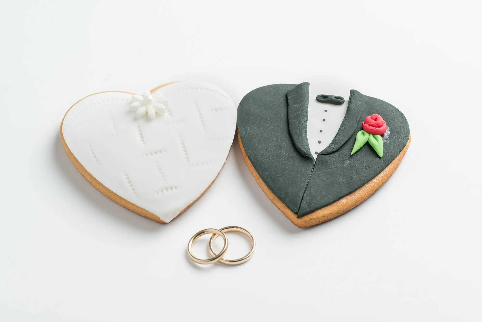 Rent, Borrow, or Buy? Smart Wedding Planning Tips for a Stunning Day